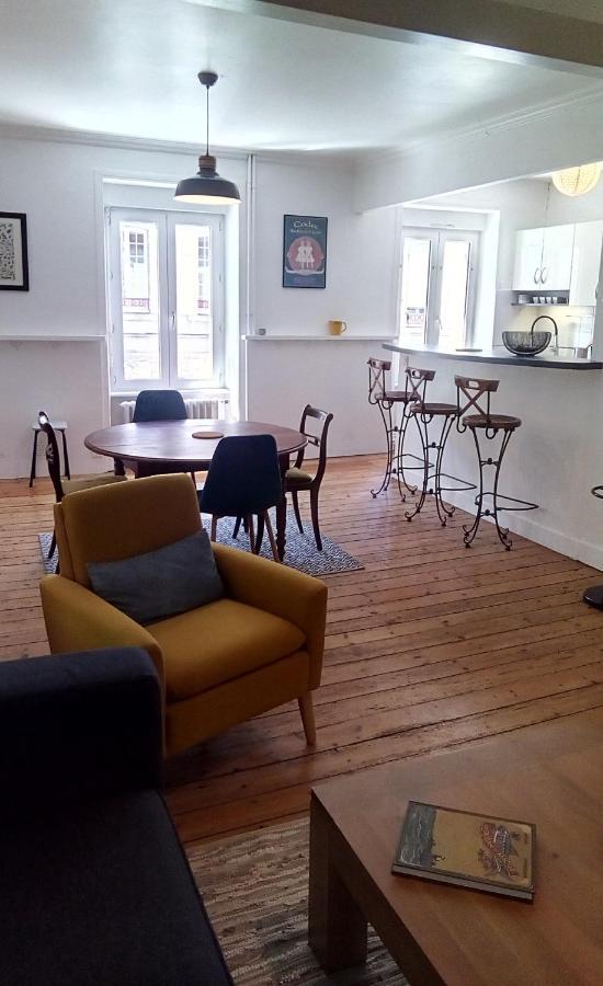 Les Appartements Du 31 - Centre Ville - 1Er Etage - 56 M2 كْيَمبيه المظهر الخارجي الصورة