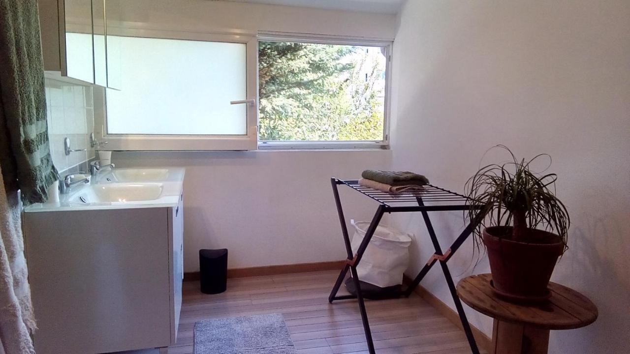Les Appartements Du 31 - Centre Ville - 1Er Etage - 56 M2 كْيَمبيه المظهر الخارجي الصورة
